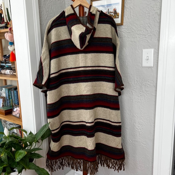 Vintage Woolrich Hooded Striped Poncho w/ Fringe Detail - Picture 5 of 6